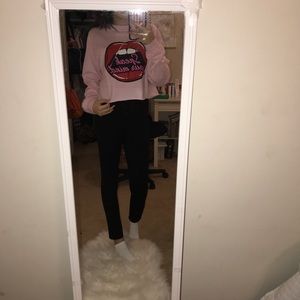 long sleeve crop-top